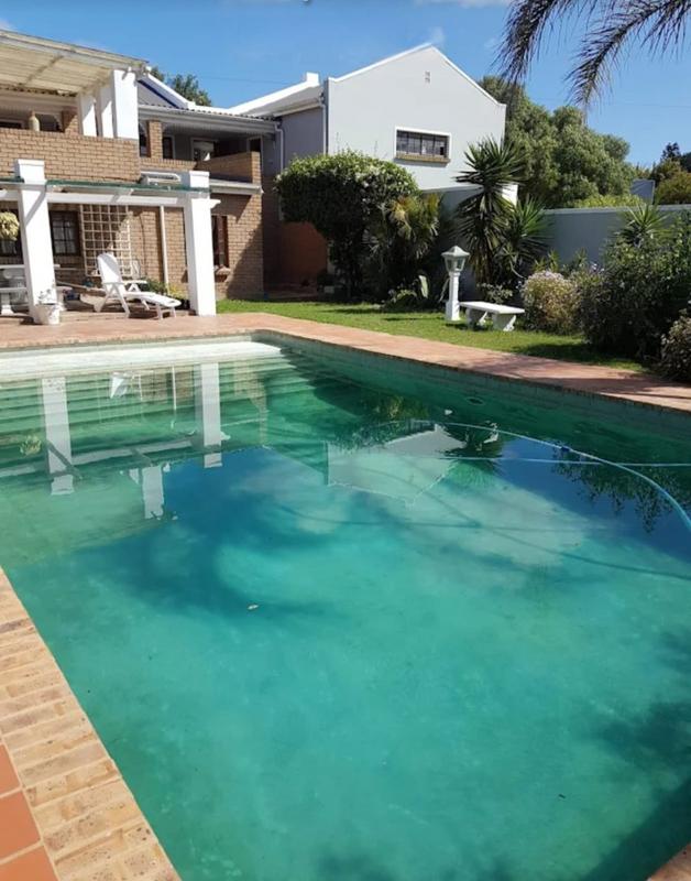 5 Bedroom Property for Sale in Albertinia Western Cape